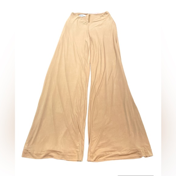 NWOT House Of CB CHIAKI & KAIYA Mustard Silky Jersey Ruched Set - Picture 7 of 10